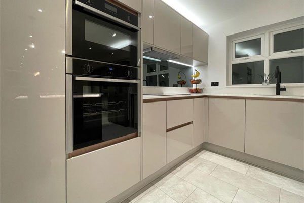 Kitchen Fitting in NW Barnet